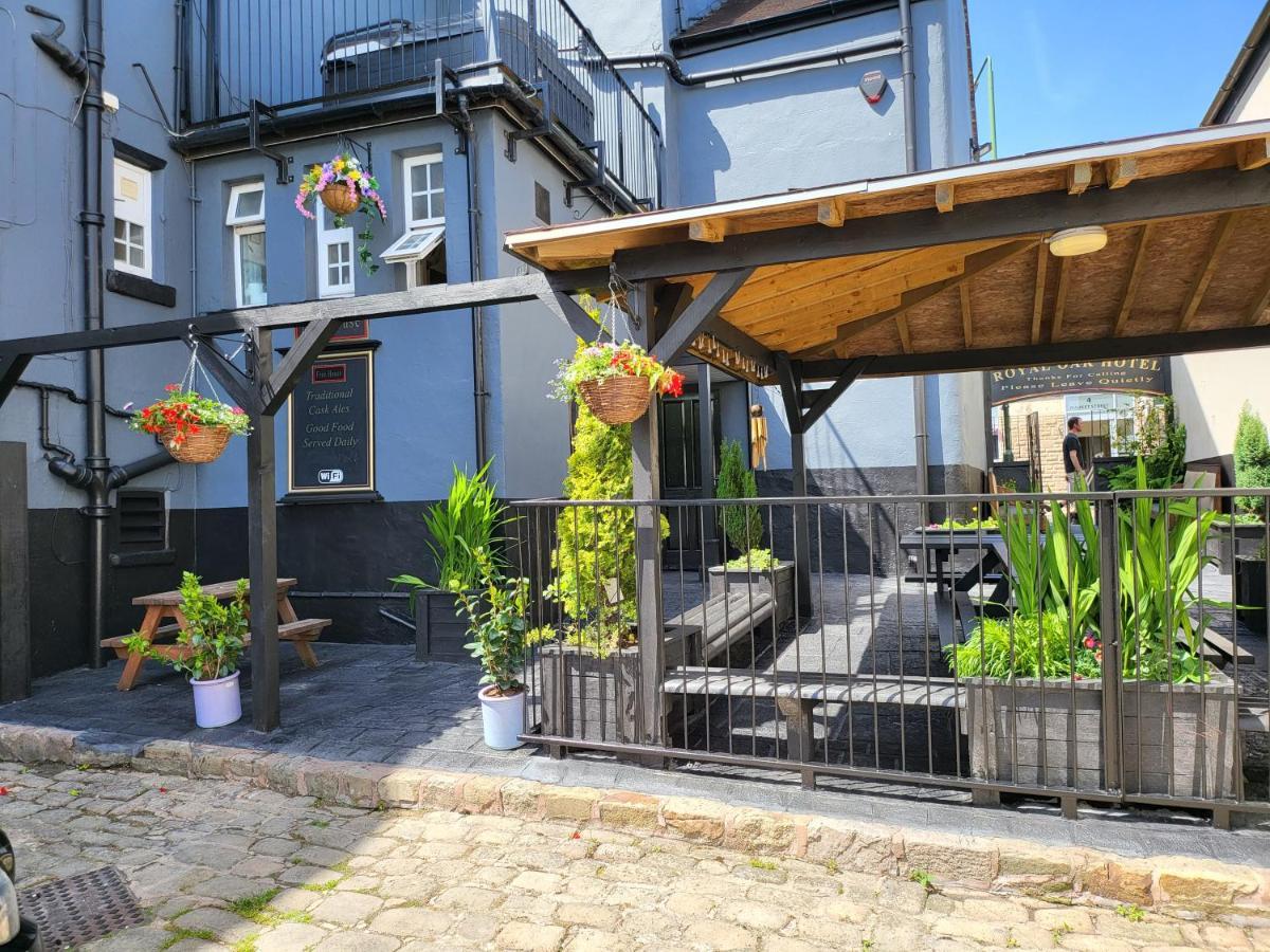 The Royal Oak Hotel 查珀伦勒弗里斯 外观 照片